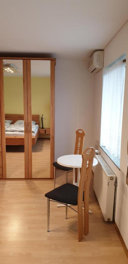 Gaestezimmer Junglas Bornheim  Extérieur photo