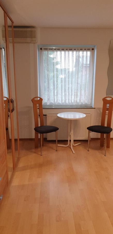 Gaestezimmer Junglas Bornheim  Extérieur photo