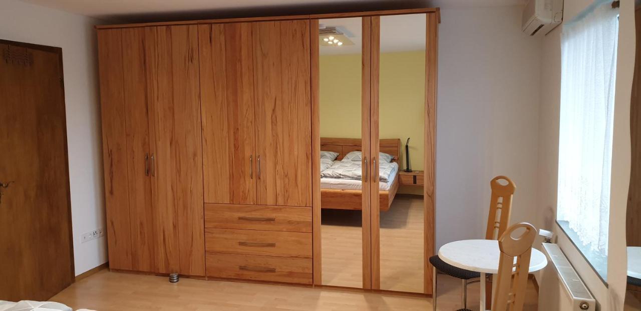 Gaestezimmer Junglas Bornheim  Extérieur photo