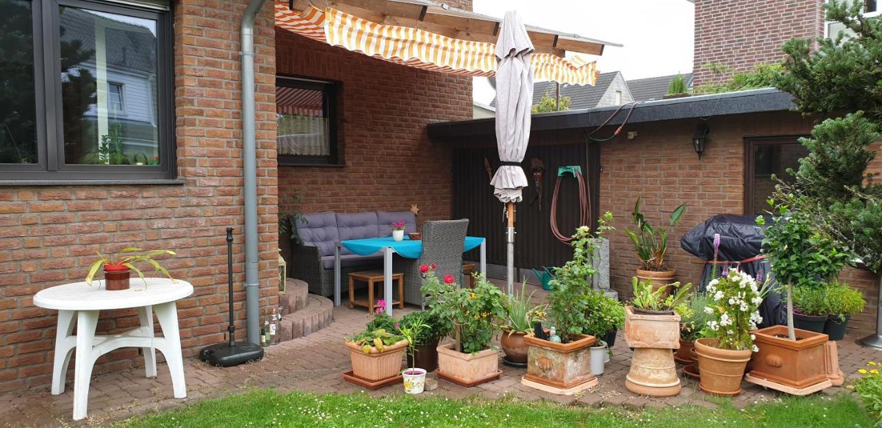 Gaestezimmer Junglas Bornheim  Extérieur photo